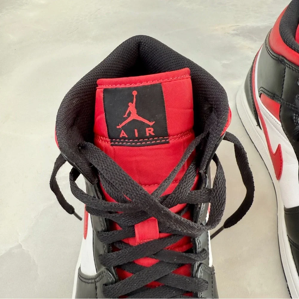 Jordan Air Retro Sneakers
